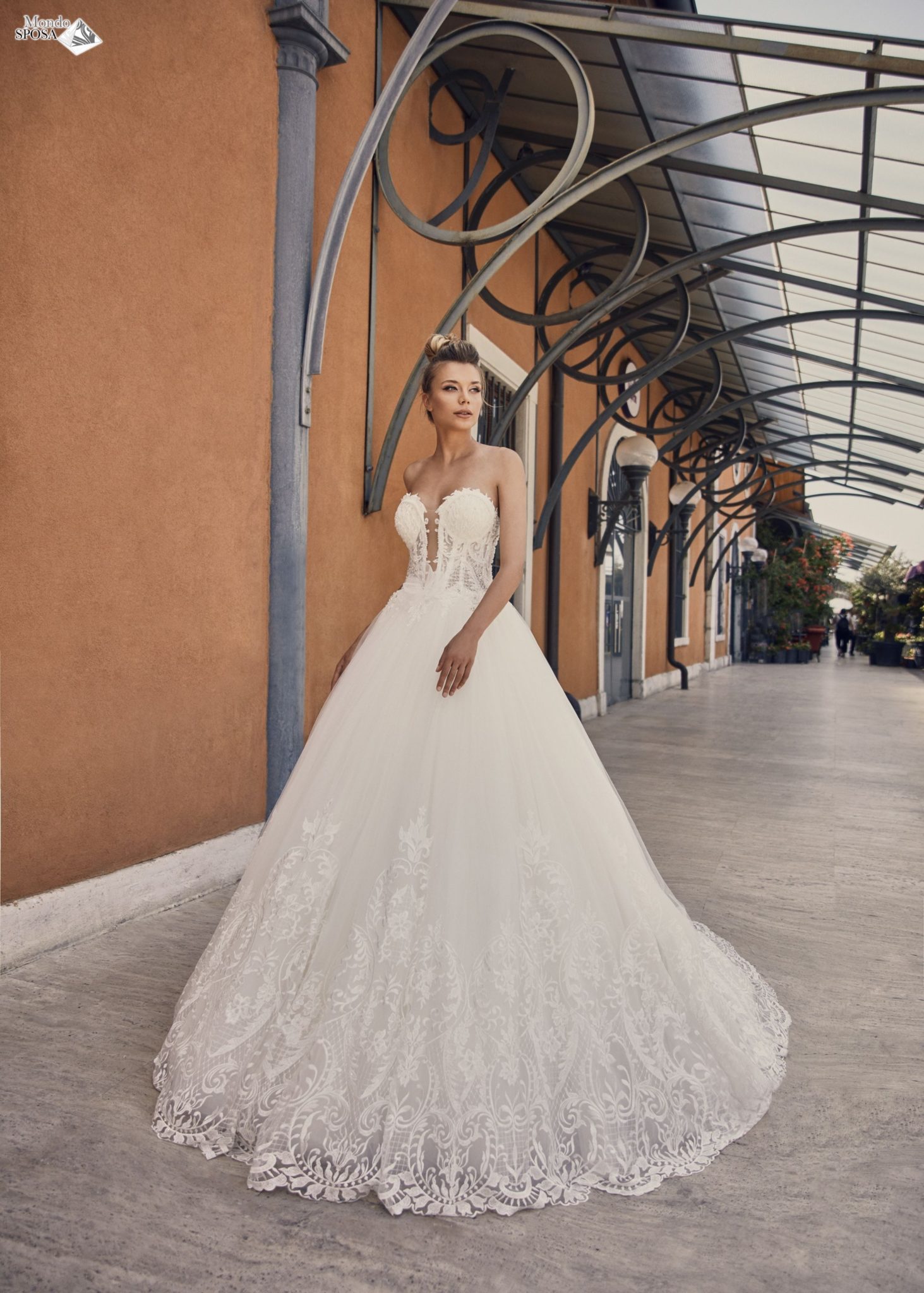sposa-madam-139-1-mondosposa