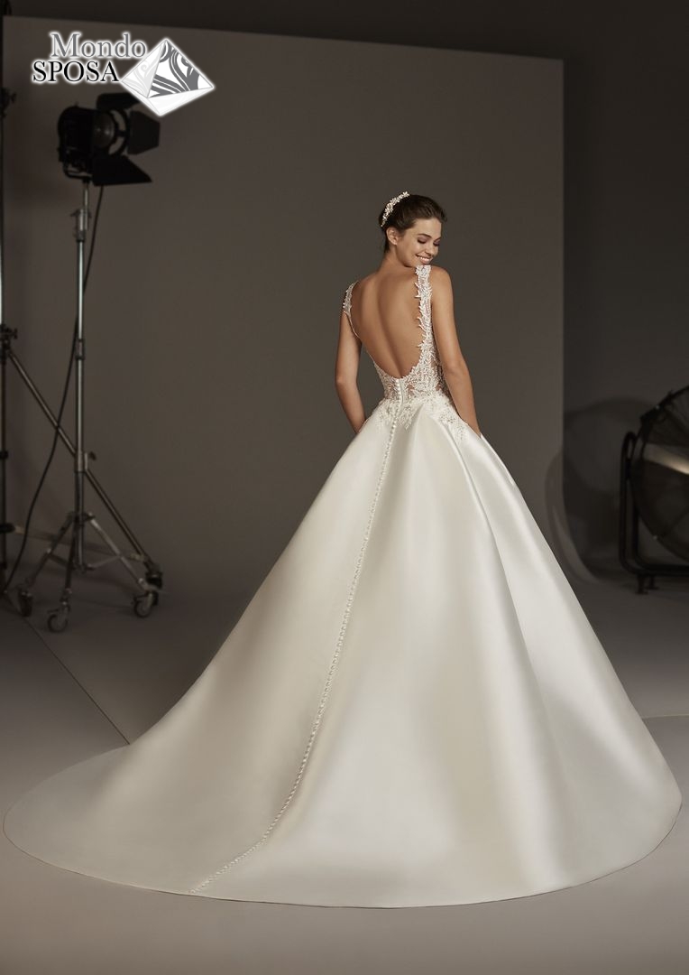 sposa-pronovias-237-2-mondosposa